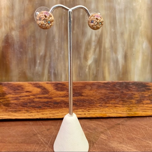 RMN Classic Cloisonné Flower CZ Ear Studs - Picture 4 of 5